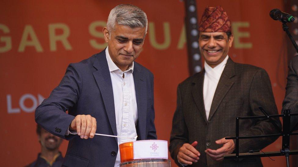 sadiq-khan.