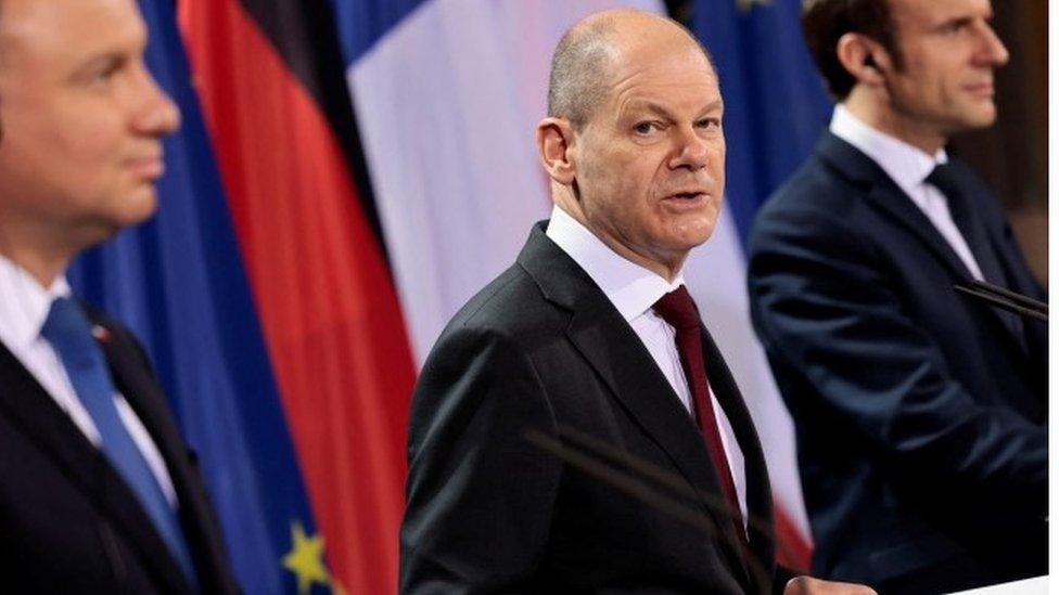 Olaf Scholz with Polish President Andrzej Duda and French President Emmanuel Macron