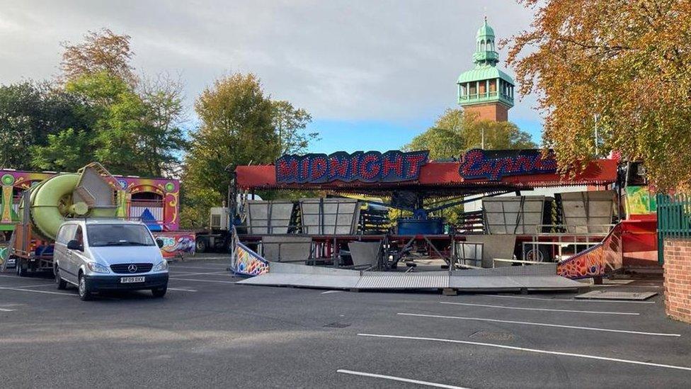 Setting up of Loughborough Fair