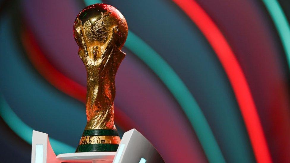 world-cup-trophy.