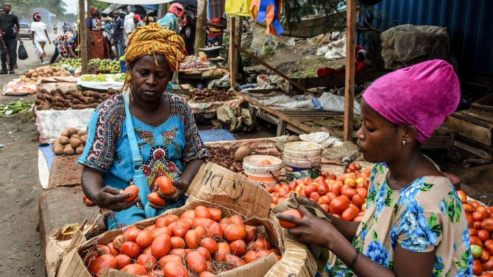 Women in a Tanzanian market