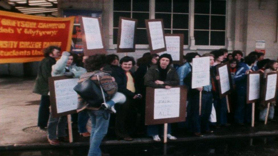 Protesters from Cardiff calling for a higher student grant in 1979