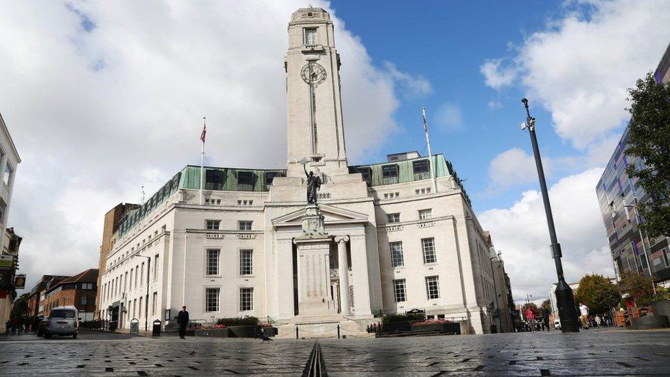 Luton town hall