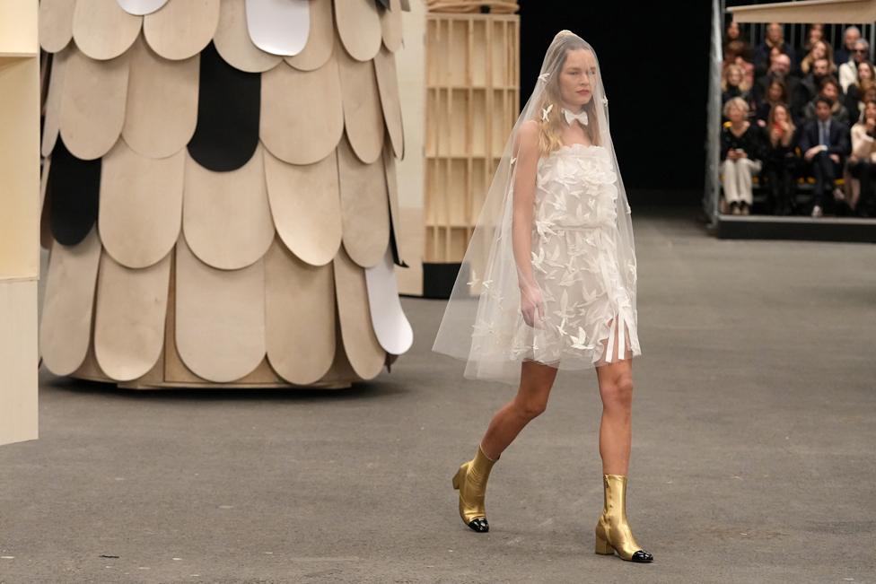 A model walks the runway during the Chanel Haute Couture Spring Summer 2023 show as part of Paris Fashion Week on January 24, 2023 in Paris, France.