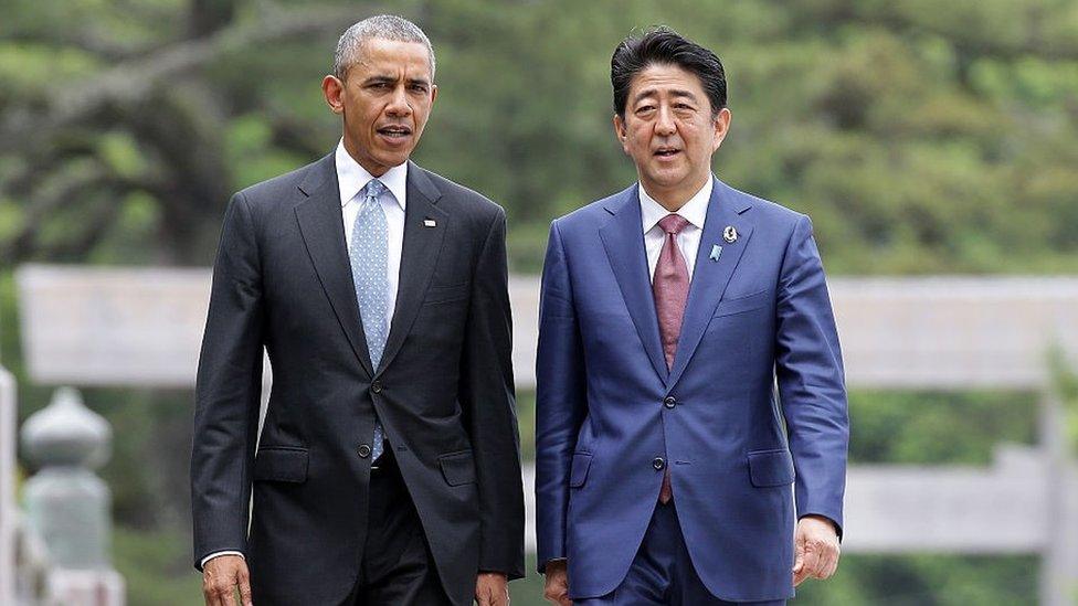 Barack Obama and Shinzo Abe in 2016