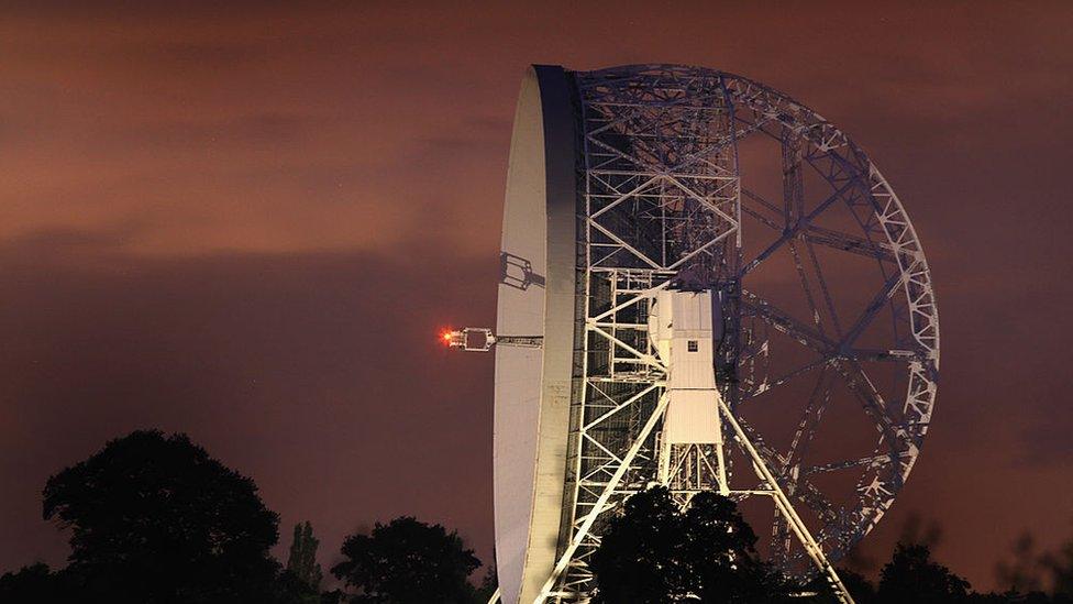 Jodrell-bank-observatory.