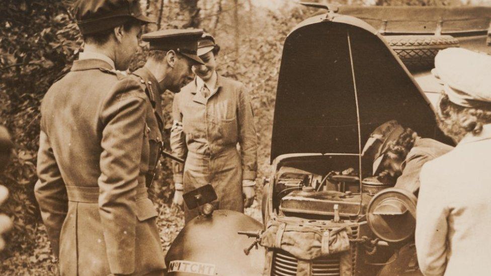 King George VI and the Queen Mother, Queen Elizabeth