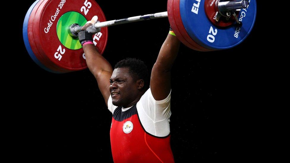 Petit Minkoumba weightlifting