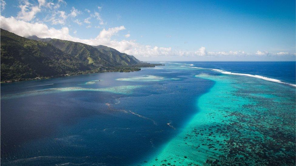 Teahupo'o in Tahiti