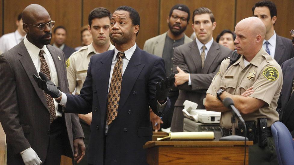 Cuba Gooding Jr (centre) in American Crime Story: The People vs OJ Simpson