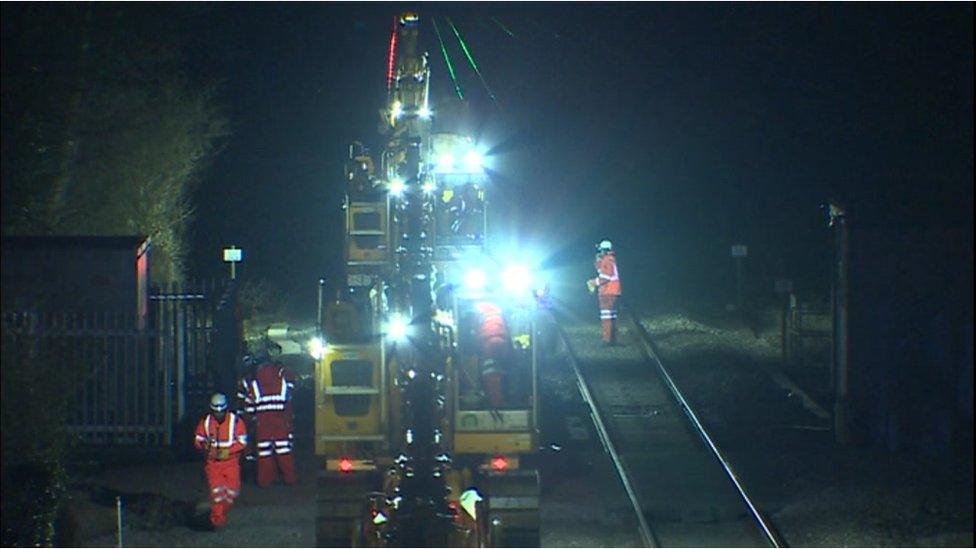 Work on the tunnel