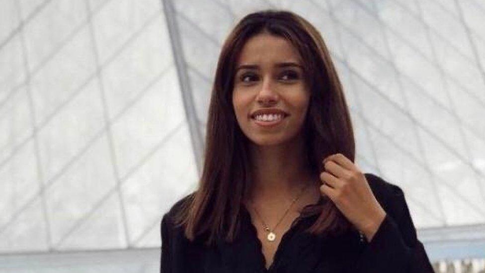 Picture of Celia Pinheiro who moved to Paris to study