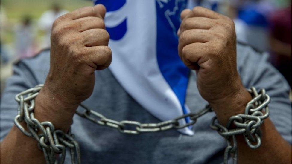 Nicaraguans demonstrate to demand the liberation of political prisoners