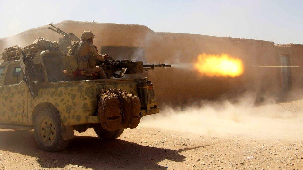 Afghan security officials during an operation against Taliban militants in 3rd district of Helmand province, Afghanistan, 09 October 2016.