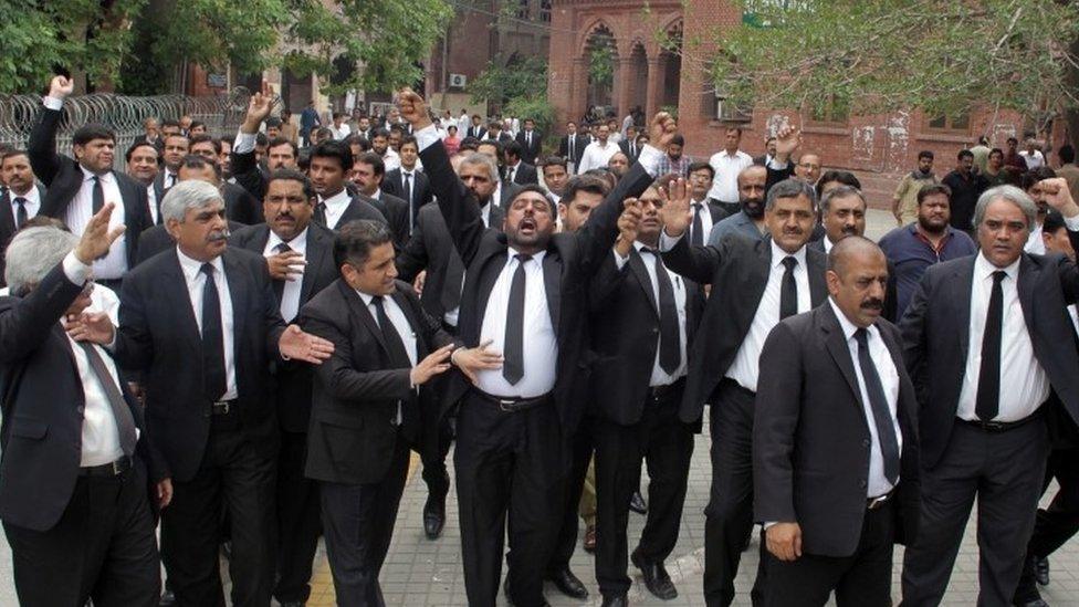 Lawyers protesting in Lahore