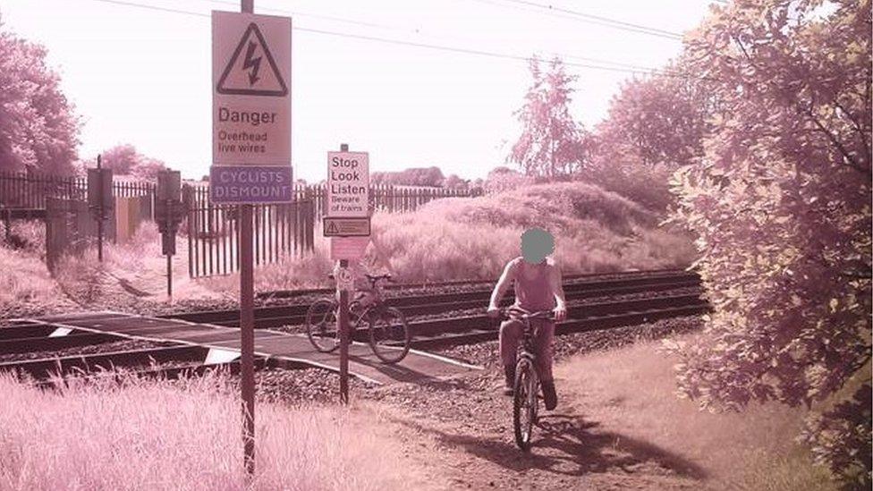 Penny’s level crossing in Rossington