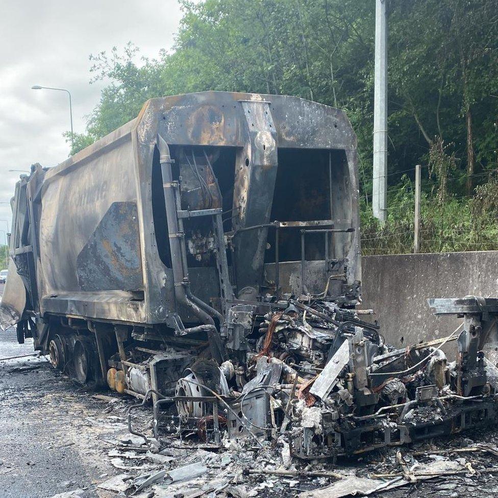 Fire on M25 between Chelmsford and M11 turn-off closes section of motorway anti-clockwise