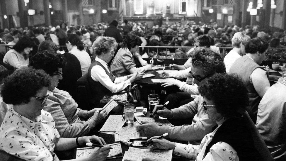 Inside a packed Mecca Bingo Hall, Eglinton Street, Glasgow (taken 24 May 1981)