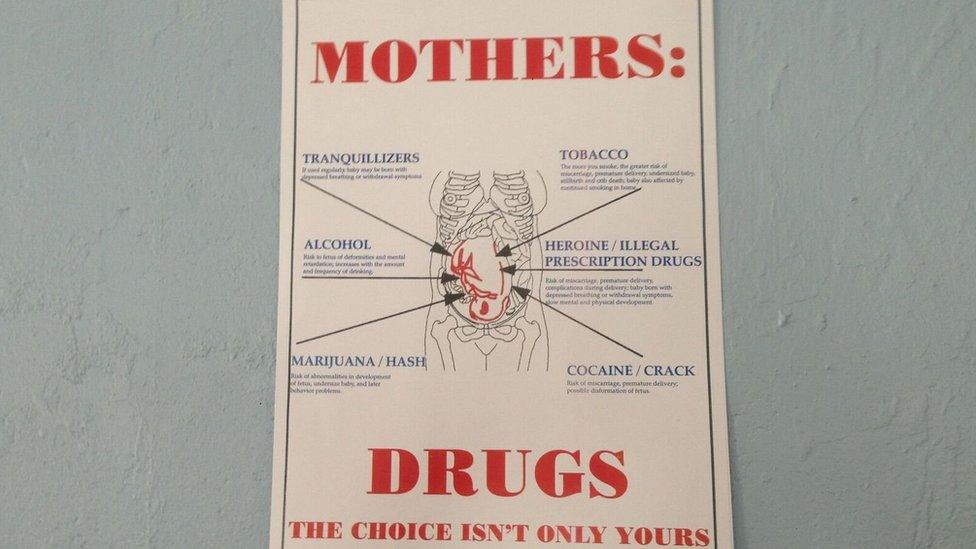 A sign warns pregnant patients against drug use