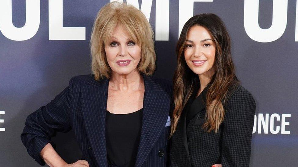 Joanna Lumley a Michelle Keegan