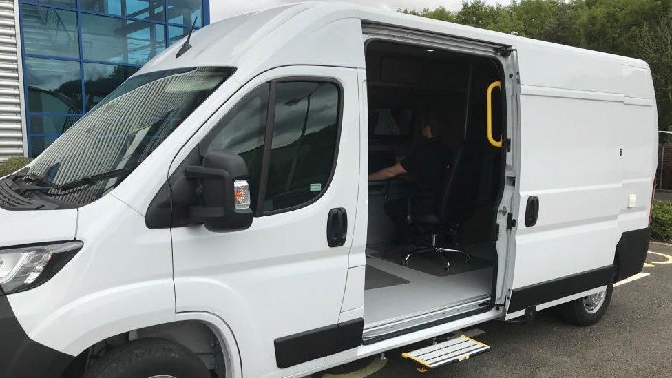 Northamptonshire Police "digivan"