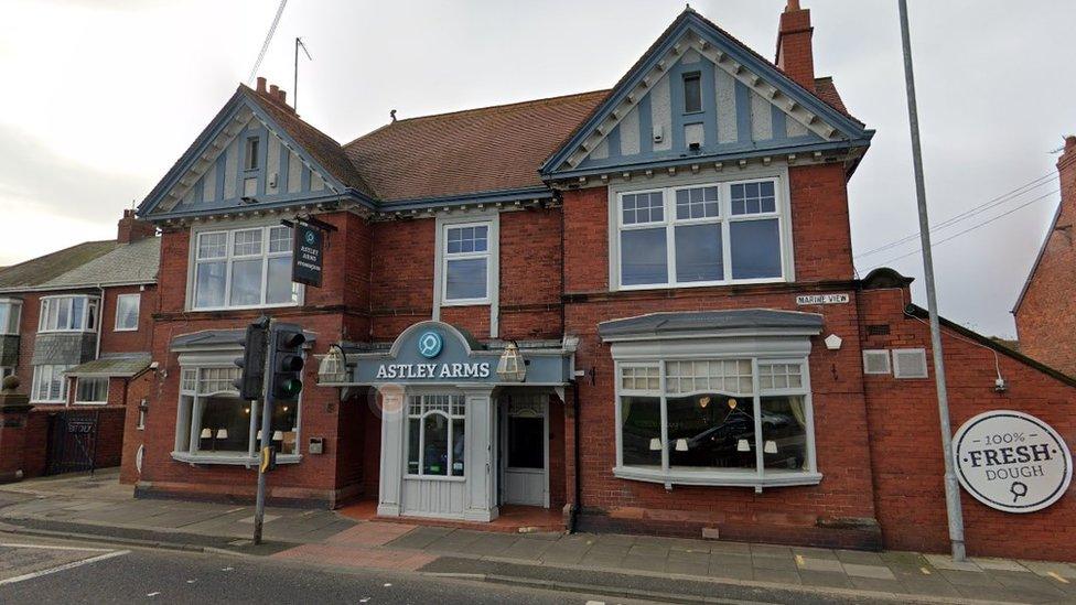 Astley Arms pub, Seaton Sluice