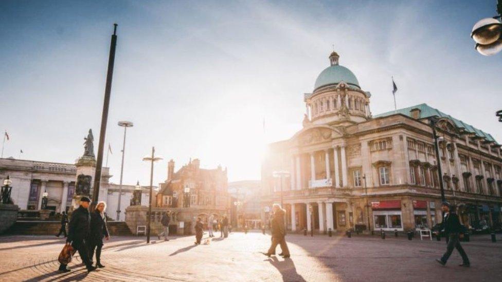 Queen Victoria Square in Hull