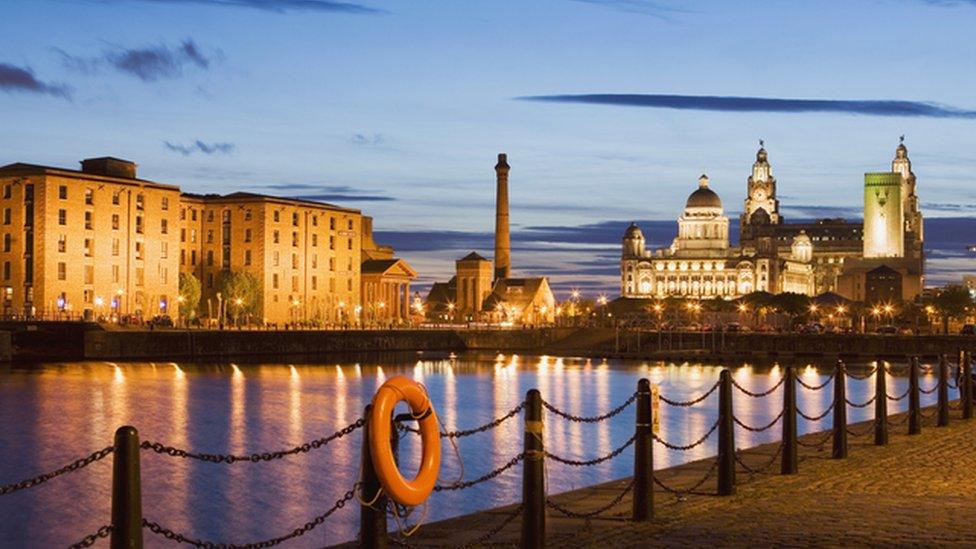 Liverpool, Albert Docks, nighttime