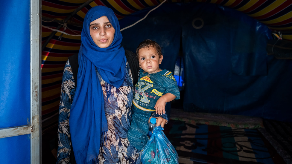 Suleyman and his mother, Khazir camp, Iraq