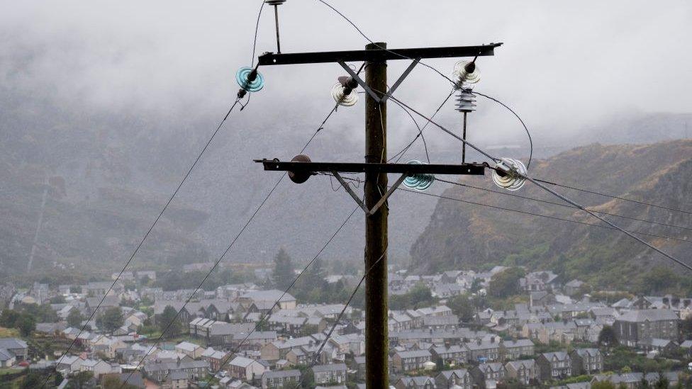 Electricity line above Blaenau Ffestiniog