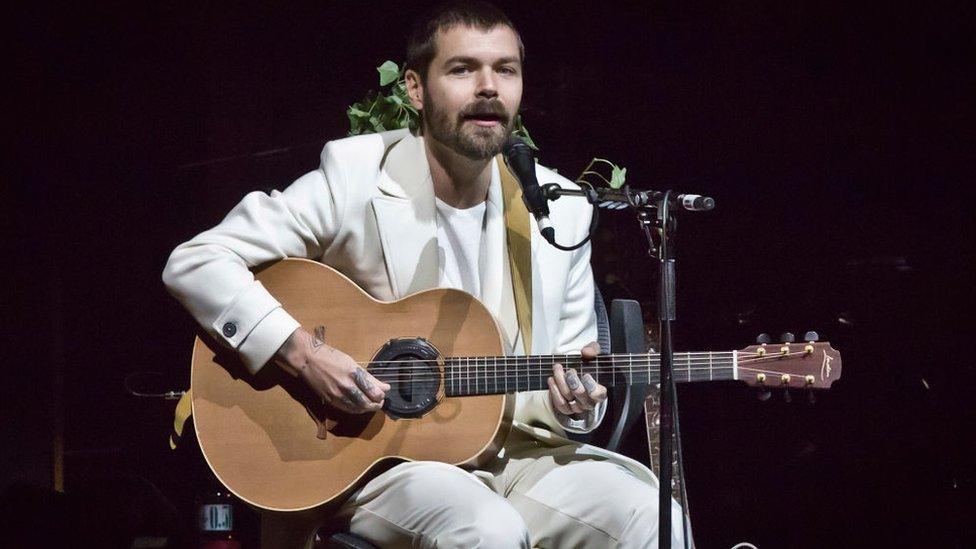 lead-singer-biffy-clyro