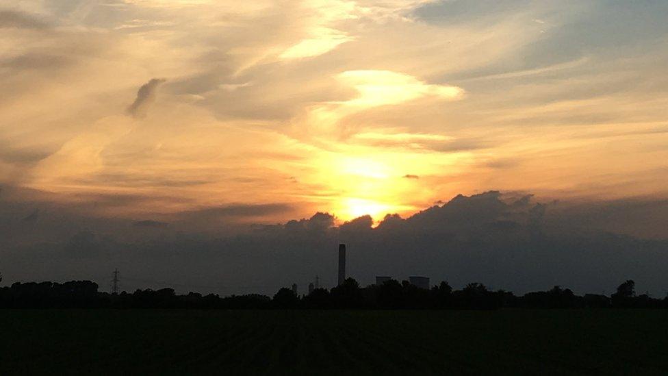 The sky after sunset from South Moreton looking west towards Didcot Power Station