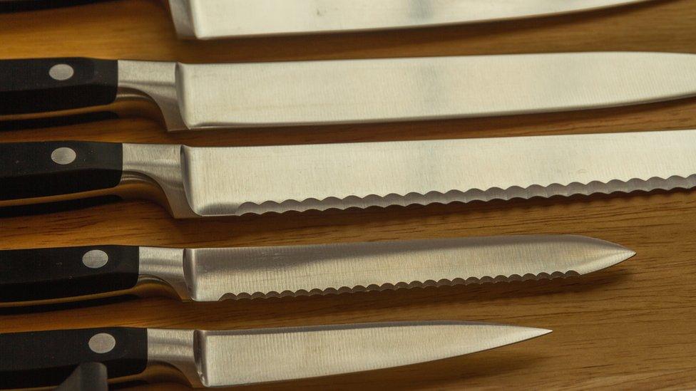 Kitchen knives