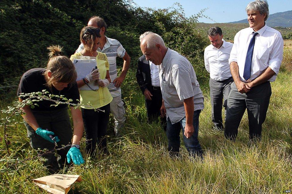 French Agriculture Minister Stephane Le Foll at site of Xylella infection, 29 Jul 15