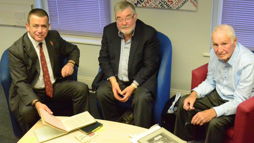 Mario Pirozzolo (L), Peter Norman (C) and Robert Norman (R)