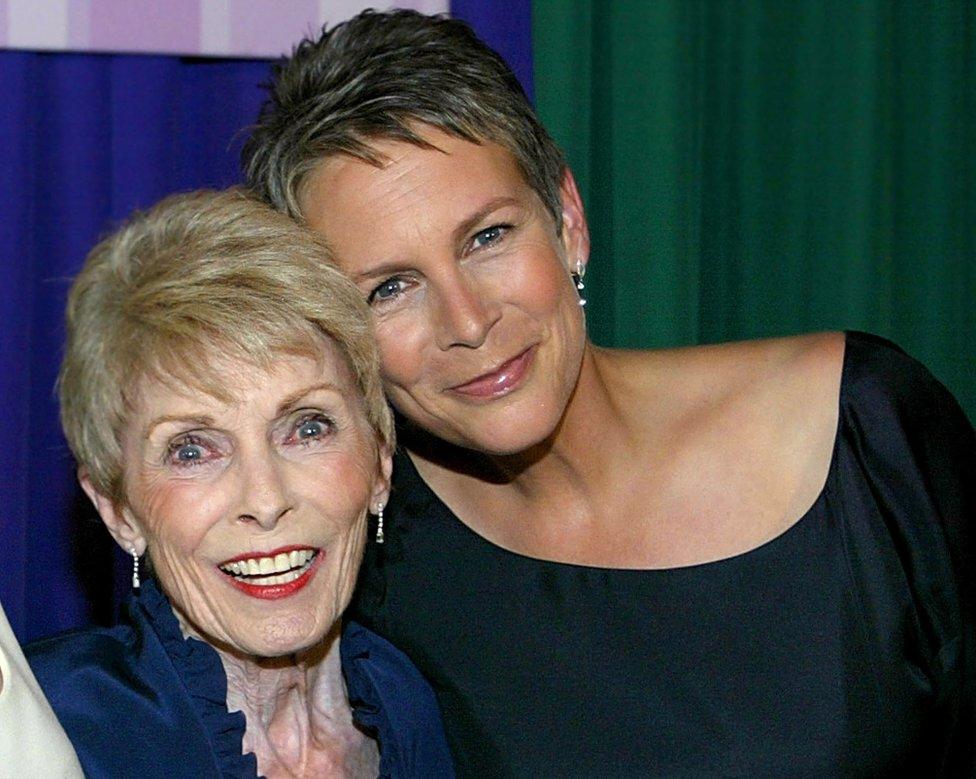 Jamie Lee Curtis (right) poses with mother Janet Leigh before the premiere of the film 'Freaky Friday' at the El Capitan theater on August 4, 2003 in Hollywood, California.