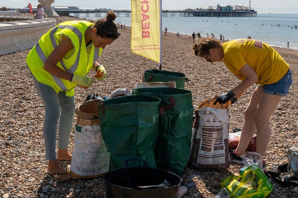 Rubbish on Brighton beach