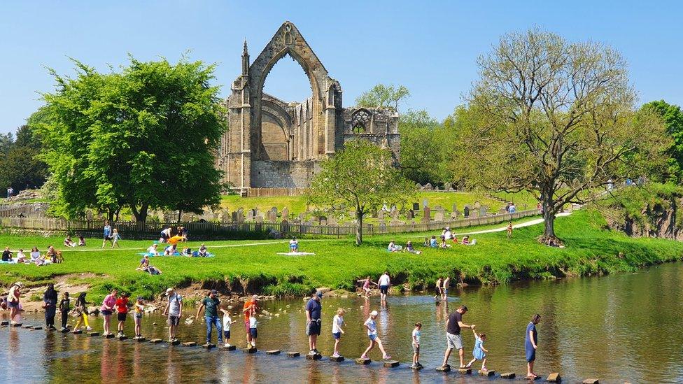 people-walking-at-bolton-abbey