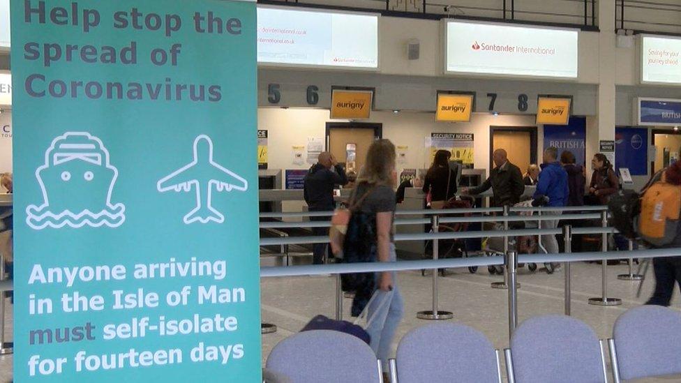 Airport sign about self-isolation