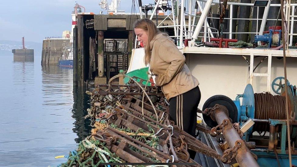 Isla Gale working on the boat