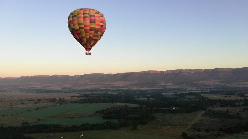 A hot air balloon