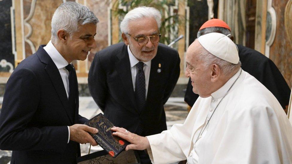 Sadiq Khan, tea, Pope