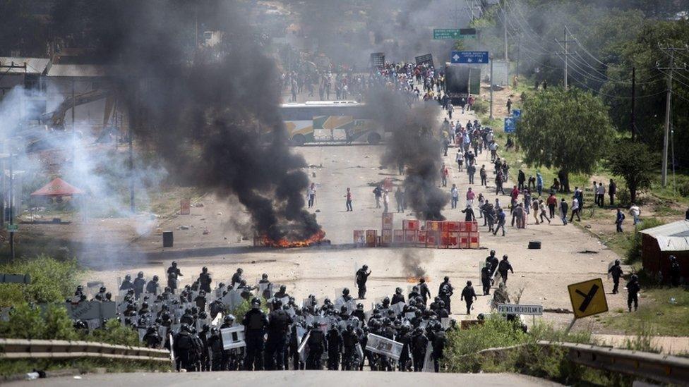 Schock Für Adidas Politiker In Oaxaca Erheben Schwere Vorwürfe - rk41a7o
