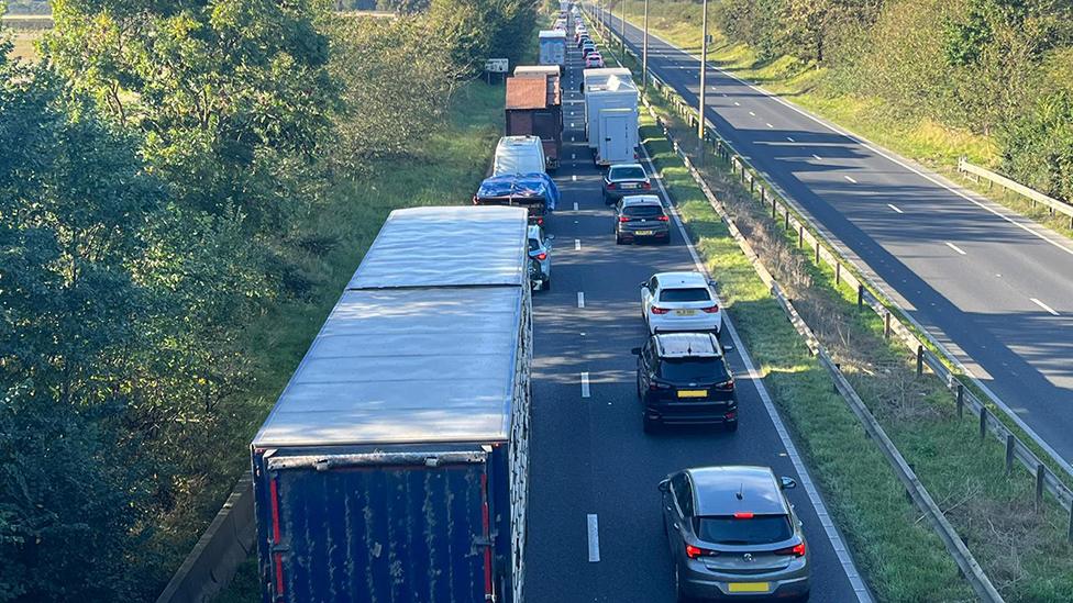 Traffic on A63