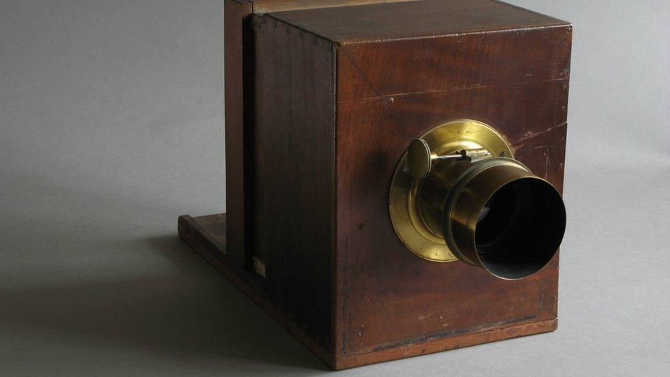 Large 1840s camera Fenton Collection