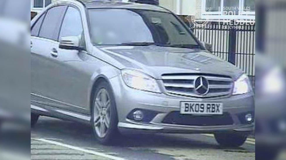 Mercedes Benz car sought by police