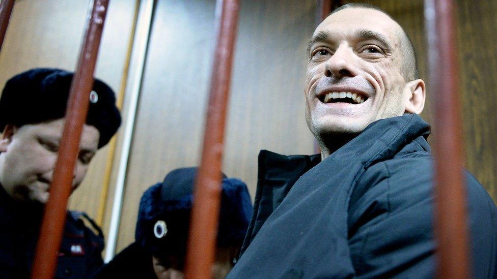 Pyotr Pavlensky in court, 26 Feb 16