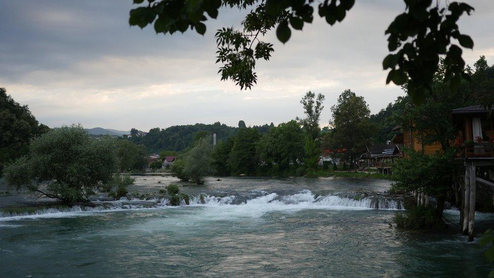 Una river at sunset