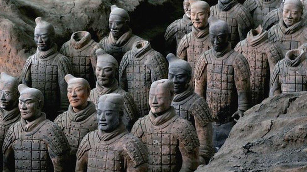 A picture showing the terracotta warriors, one of the world's Eight Wonders