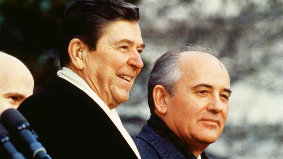 Reagan with Gorbachev in 1987